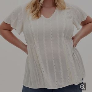 BNWT Torrid Ivory Eyelet Embroidered Blouse, 3X